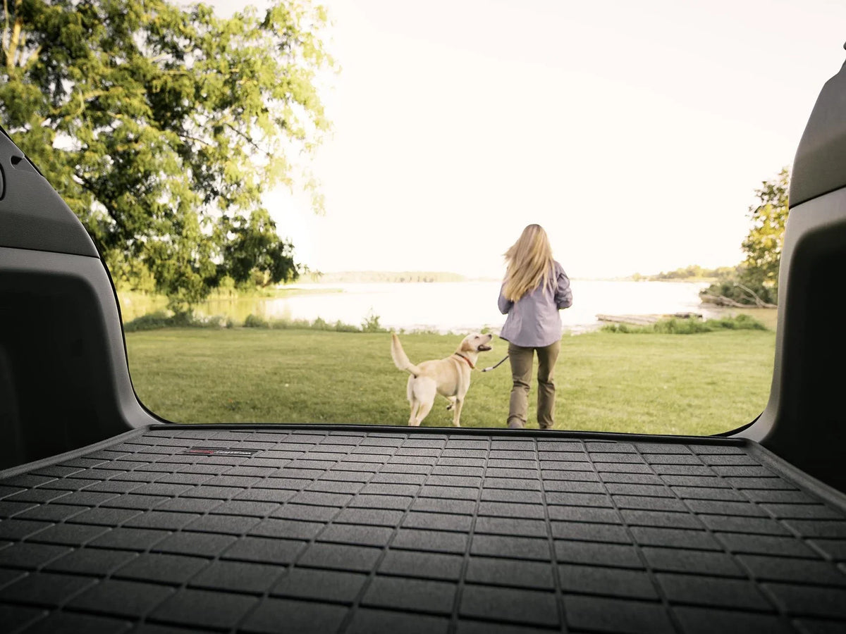 WeatherTech Cargo Trunk Liner compatible with 2014-2015 Toyota Highlander - Behind 2nd Row Sizeeating, Black