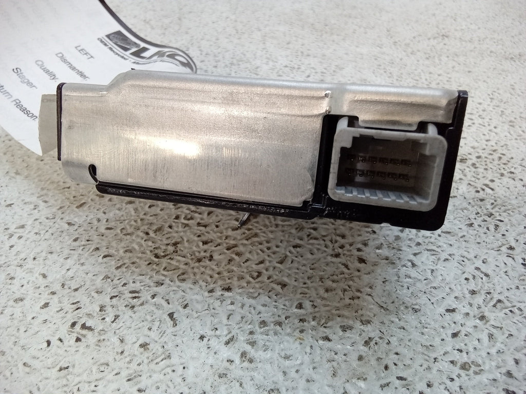 Pre-Owned 2017 Toyota Prius Front Windshield Lane Departure Warning Camera 8646C47030  OEM (Good)