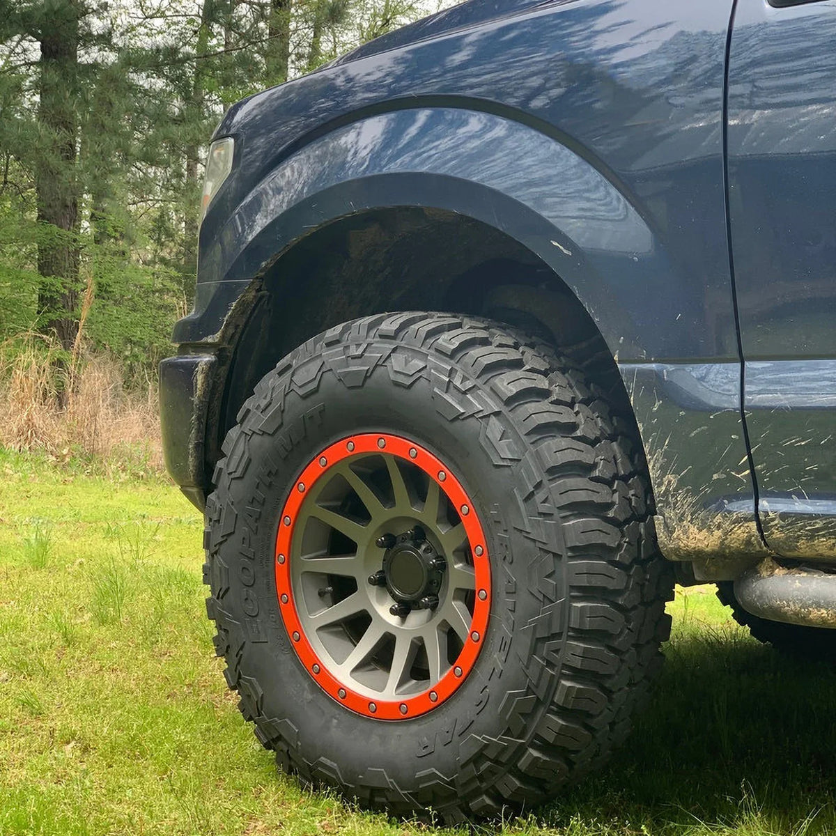 Travelstar EcoPath M/T LT285/70R17 10 Ply 121Q SizeUV Light Truck Mud Terrain Tire 285/70/17