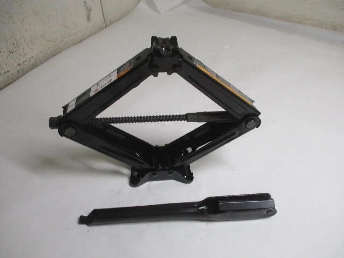 Pre-Owned 2019 Chevrolet Trax Wheel Tire Jack Assembly w/Tool OEM LKQ (Good)